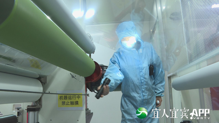 行业动态丨亮雅新材料产线升级争分夺秒抓生产